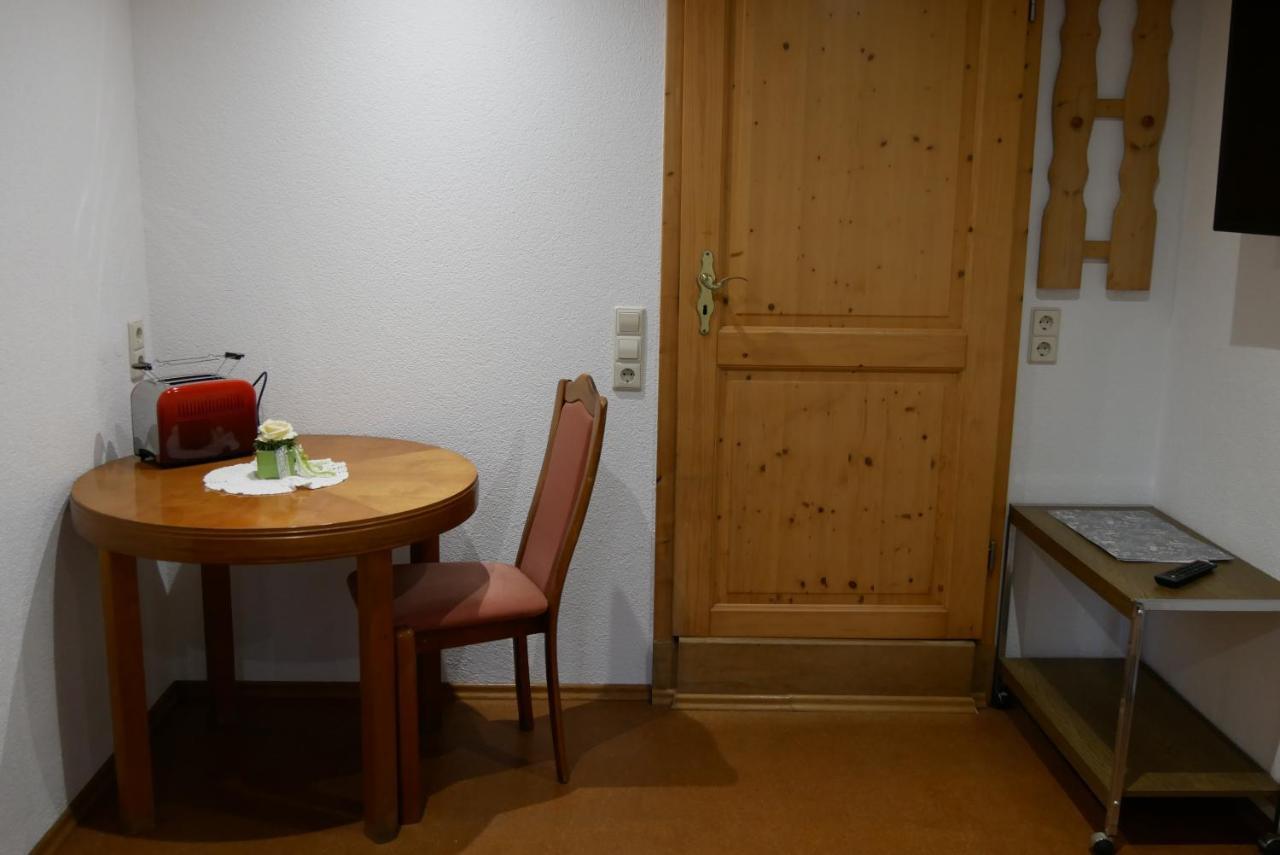 Ferienzimmer Niederstetten Екстер'єр фото