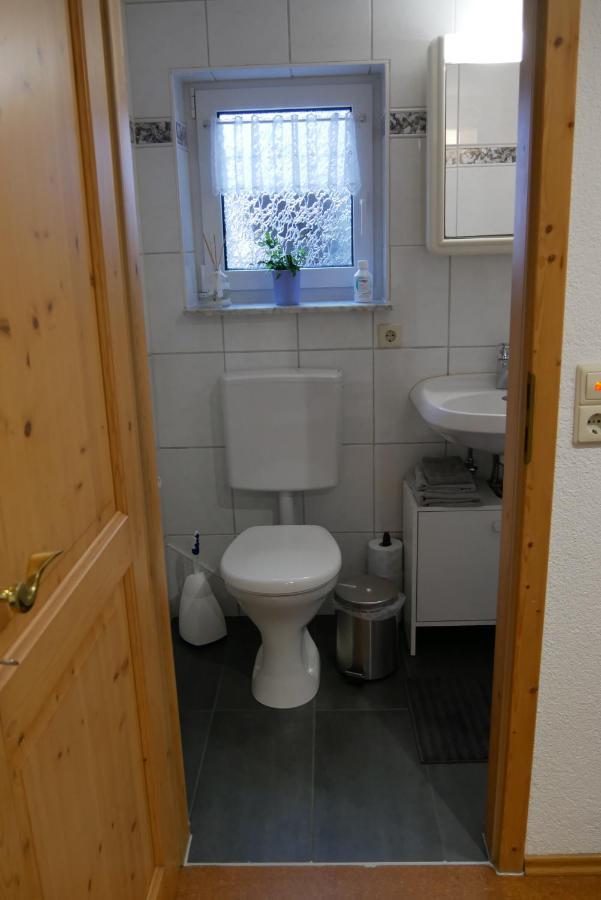 Ferienzimmer Niederstetten Екстер'єр фото